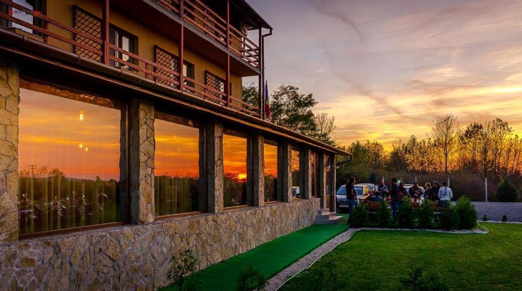 Hanul Lui Bogdan Economy Inn Faget  Exterior photo